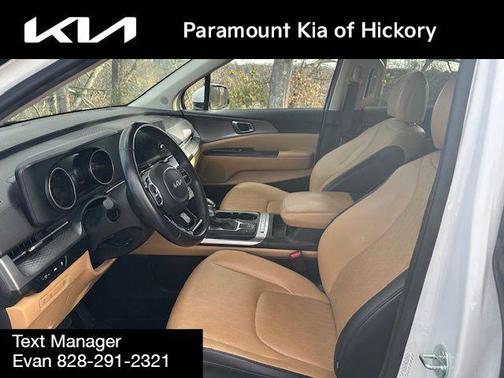 2023 Kia Carnival LX
