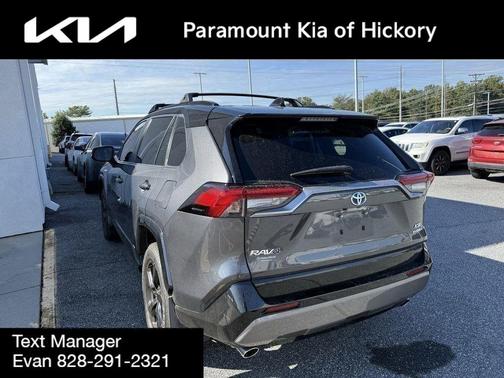 2020 Toyota RAV4 Hybrid SE