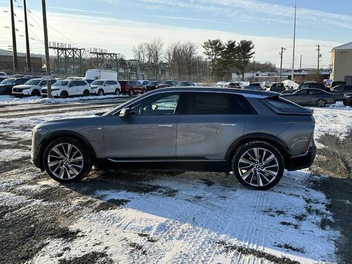 2023 Cadillac LYRIQ Luxury