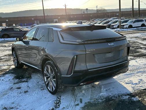 2023 Cadillac LYRIQ Luxury