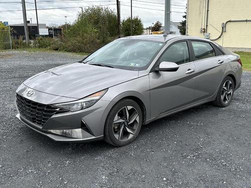 2023 Hyundai ELANTRA Limited