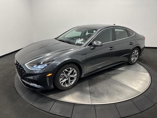 2022 Hyundai SONATA SEL