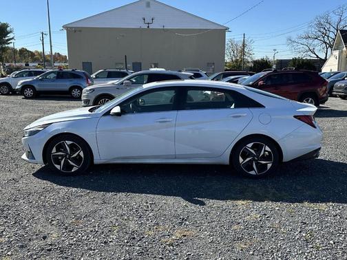 2021 Hyundai ELANTRA Limited