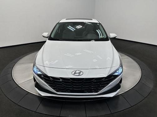 2021 Hyundai ELANTRA Limited