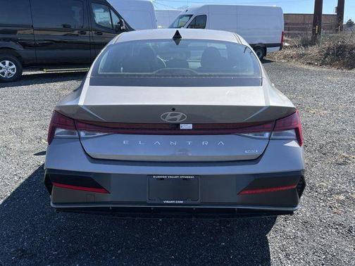 2025 Hyundai ELANTRA HEV Limited