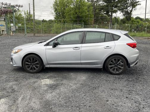 2019 Subaru Impreza 2.0i