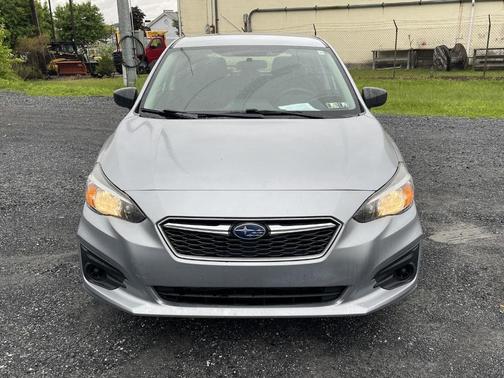 2019 Subaru Impreza 2.0i