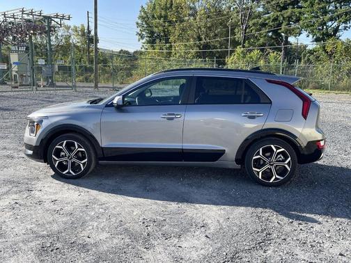 2025 Kia Niro EX Touring