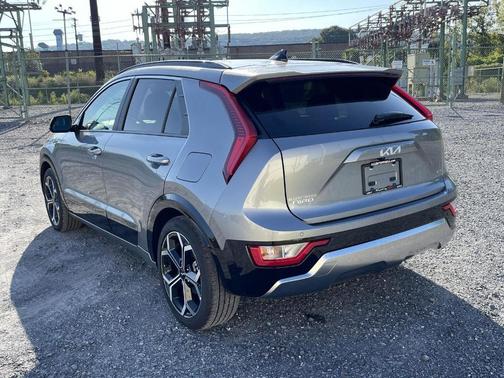 2025 Kia Niro EX Touring