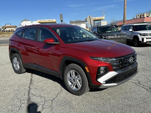 2026 Hyundai TUCSON SE