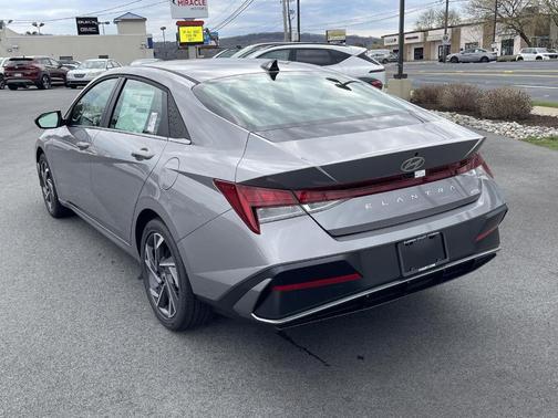 2025 Hyundai ELANTRA HEV Limited