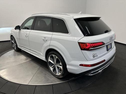 2021 Audi Q7 55 Premium Plus