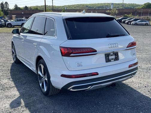 2021 Audi Q7 55 Premium Plus