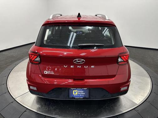 2022 Hyundai VENUE SEL