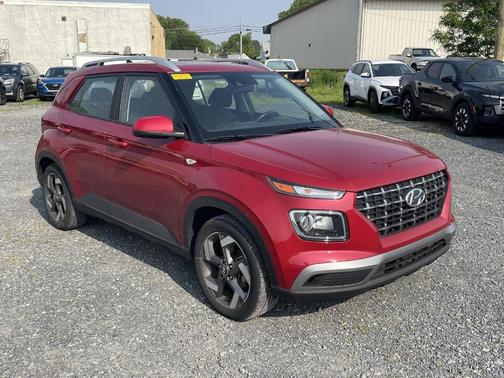 2022 Hyundai VENUE SEL
