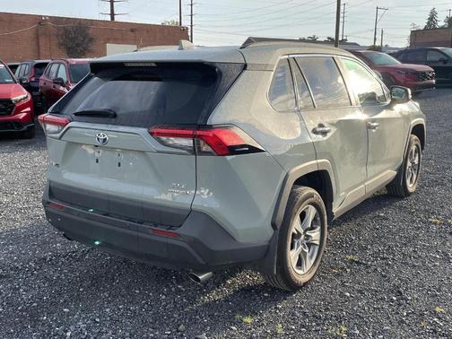 2023 Toyota RAV4 Hybrid XLE