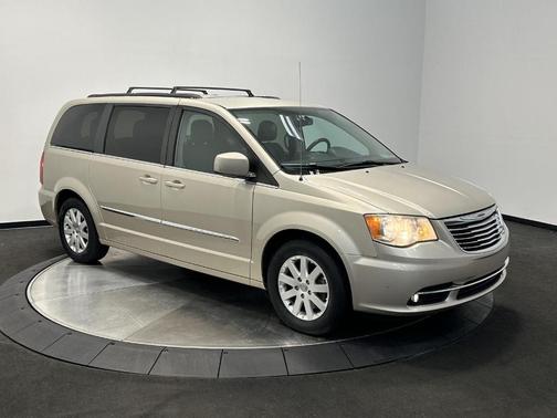 2013 Chrysler Town & Country Touring