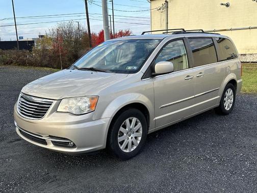 2013 Chrysler Town & Country Touring