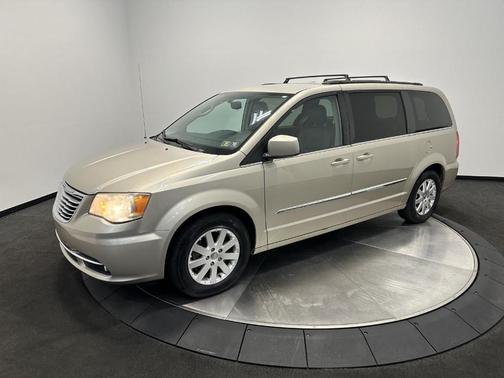 2013 Chrysler Town & Country Touring