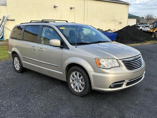 2013 Chrysler Town & Country Touring