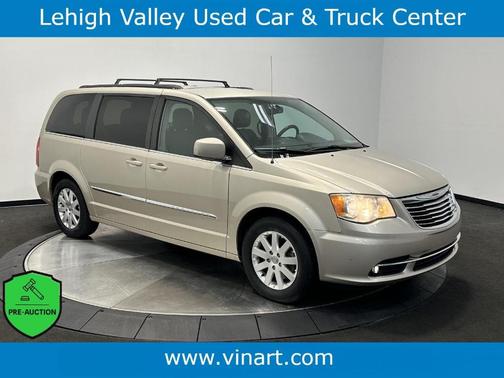 2013 Chrysler Town & Country Touring