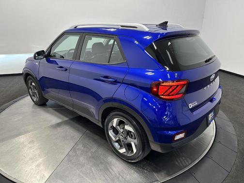 2021 Hyundai VENUE SEL