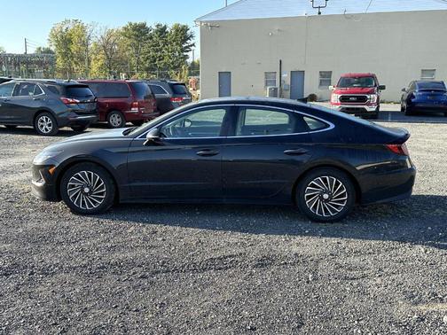2023 Hyundai SONATA Hybrid Limited