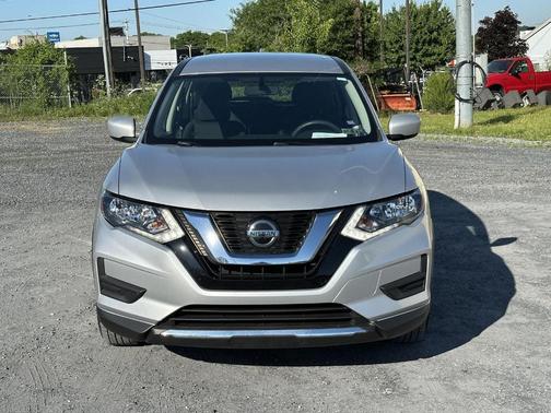 Brilliant Silver 2018 Nissan Rogue S