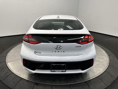 2019 Hyundai IONIQ Hybrid SEL