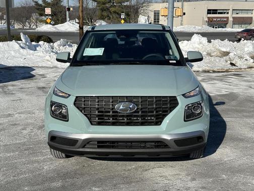 2026 Hyundai VENUE SE