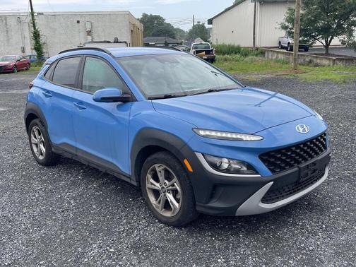 2022 Hyundai KONA SEL