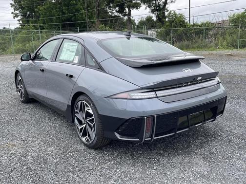 2025 Hyundai IONIQ 6 Limited