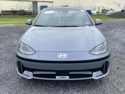 2025 Hyundai IONIQ 6 Limited