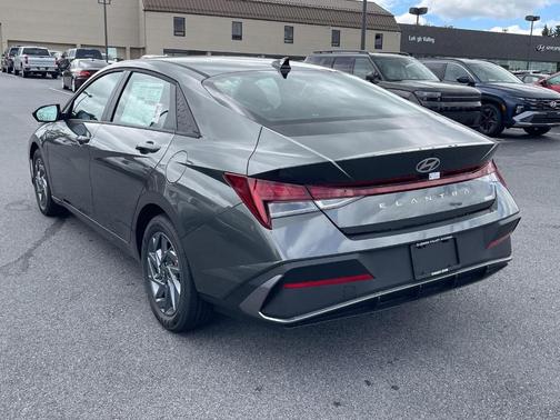2025 Hyundai ELANTRA HEV Blue