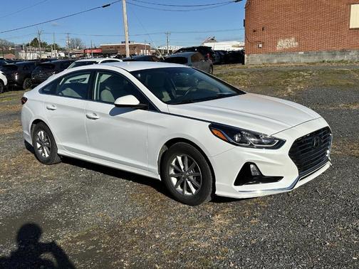 2018 Hyundai SONATA SE