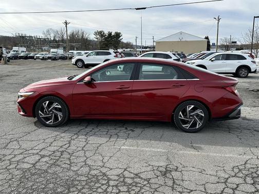 2024 Hyundai ELANTRA Limited