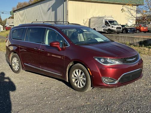 2018 Chrysler Pacifica Touring-L