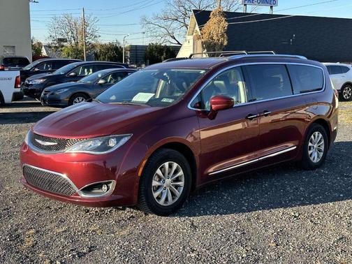 2018 Chrysler Pacifica Touring-L