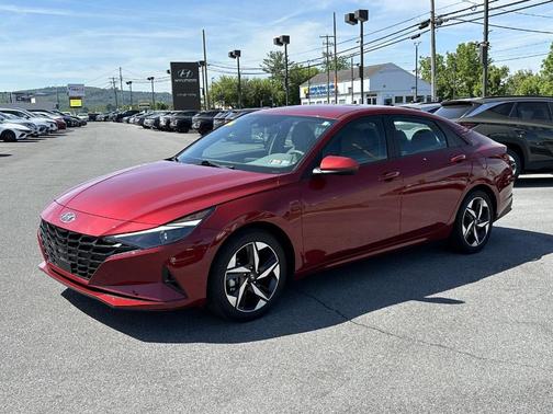 Red 2023 Hyundai ELANTRA SEL