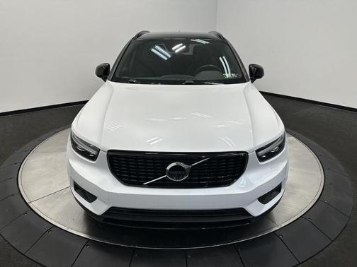 2020 Volvo XC40 T5 R-Design