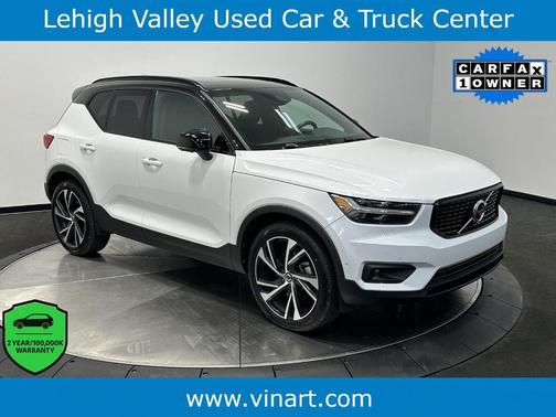 2020 Volvo XC40 T5 R-Design