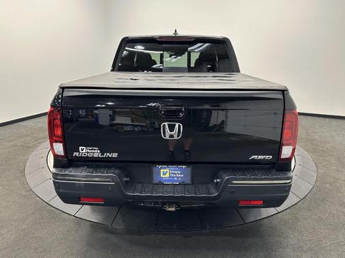 2017 Honda Ridgeline Black Edition