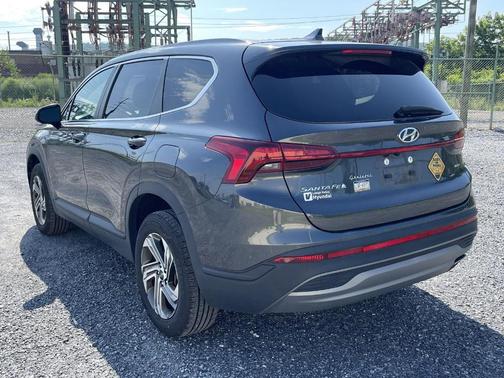2022 Hyundai SANTA FE SE