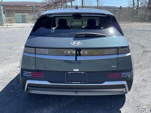 2025 Hyundai IONIQ 5 SE