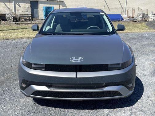 2025 Hyundai IONIQ 5 SE