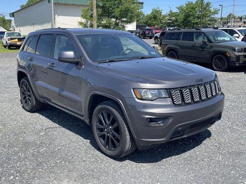 2017 Jeep Grand Cherokee Altitude