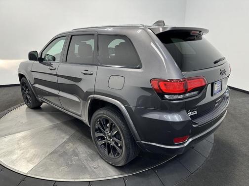 2017 Jeep Grand Cherokee Altitude
