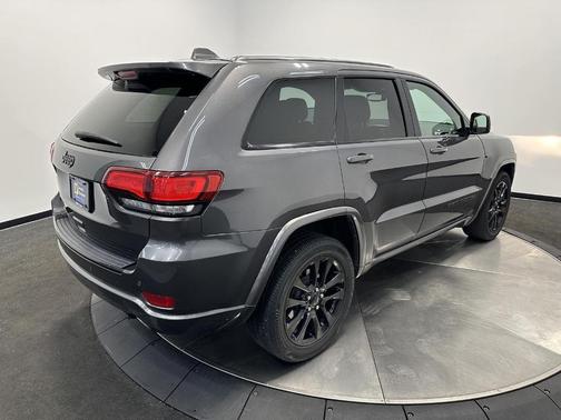 2017 Jeep Grand Cherokee Altitude