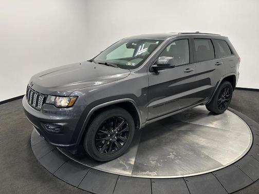 2017 Jeep Grand Cherokee Altitude