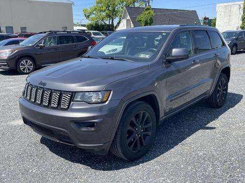 2017 Jeep Grand Cherokee Altitude
